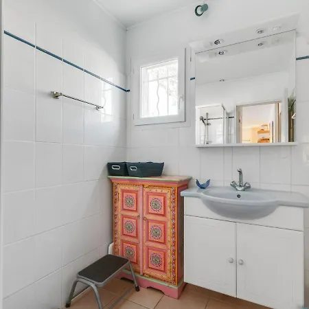 Sunny Getaway Roquebrun