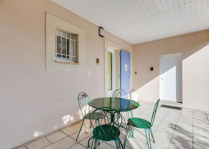 فيلة Sunny Getaway *