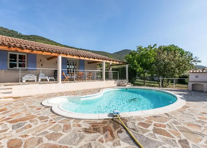 فيلة Sunny Getaway Roquebrun