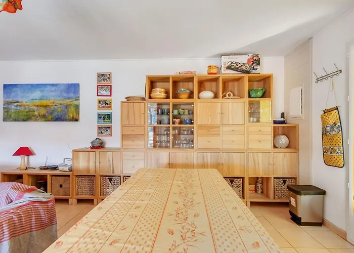 Sunny Getaway Roquebrun