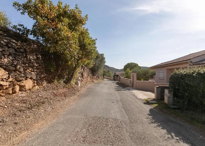 Sunny Getaway فيلة